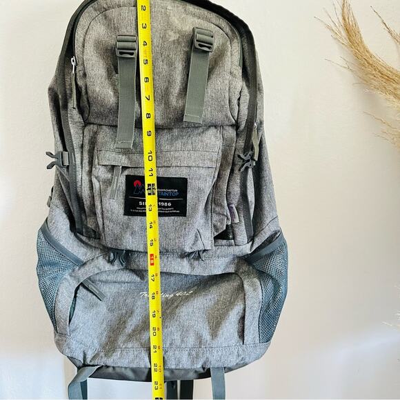 MOUNTAINTOP Silver Grey Hiking Camping Travel Outdoors Backpack Bag Pack Pockets - Picture 6 of 14